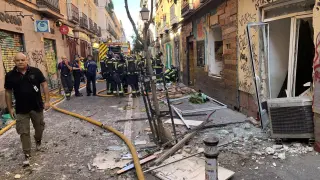 Así ha quedado la calle del barrio madrileño tras la explosión.