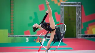 Alba Bautista, durante su ejercicio de cinta en la final del concurso completo del Mundial.