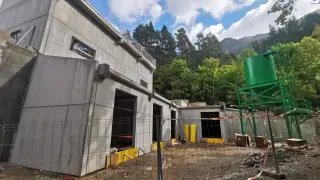 Obras de la planta depuradora de Canfranc, una de las 19 que está construyendo el Instituto Aragonés del Agua.