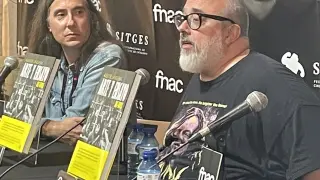 El director de cine Álex de la Iglesia en la presentación de su libro Arte y ensayo (Norma Editorial) en el Festival de Sitges.