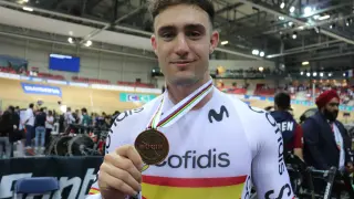 Alejandro Martínez se ha colocado la medalla de bronce, este viernes.