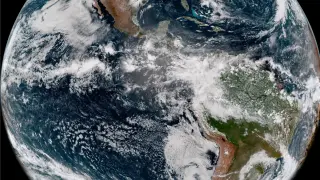 La Tierra, vista desde el satélite geoestacionario GOES-T.