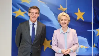 El líder del PP, Alberto Núñez Feijóo junto a la presidenta de la Comisión Europea, Ursula Von der Leyen
