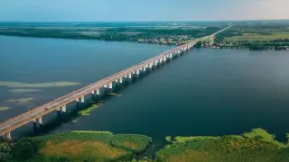 El puente Antonovsky en Jersón
