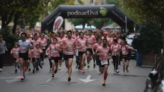 La carrera Huesca contra el cáncer contó con 4.000 participantes.