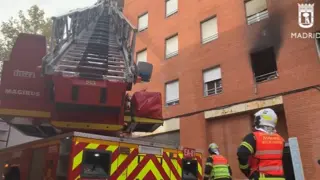 Incendio en el distrito madrileño de Puente de Vallecas