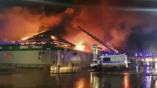 Incendio en el local ruso Polygon.