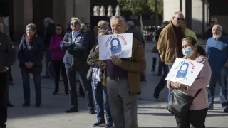 Protesta de los pensionistas en la plaza del Pilar.