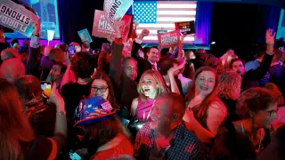 Los republicanos celebran los resultados en Florida.
