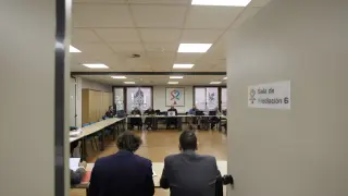 Reunión de Avanza y el comité de trabajadores del bus de Zaragoza en el SAMA