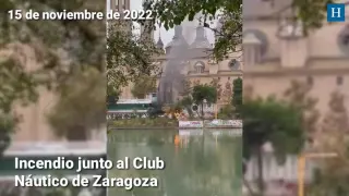 Aparatoso incendio junto al Club Náutico de Zaragoza
