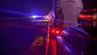 Decenas de vehículos atrapados en la AP-2 tras el accidente