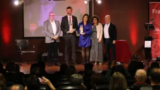 De izquierda a derecha, Angel Sorolla, Víctor Lapuente, Isabel Domingo, Pilar Albás y Miguel Gracia.