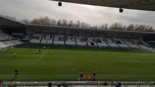 Estadio de El Plantío, en Burgos, donde ya calientan los jugadores del Zaragoza.