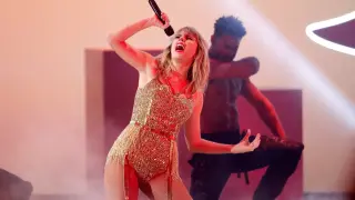 Taylor Swift en su actuación para los American Music Awards en 2019