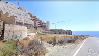 Una imagen del hotel Algarrobico, que se ha convertido en un "símbolo" de la destrucción de la costa.