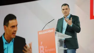 El presidente del Gobierno, Pedro Sánchez, interviene en el acto de presentación de la candidatura de Collboni a la alcaldía de Barcelona,
