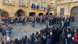 El rey de España ha tenido un caluroso recibimiento en Alcañiz, con cientos de vecinos que han coreado su nombre.