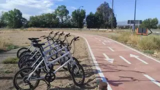 Carril bici que une La Puebla de Alfindén con Zaragoza