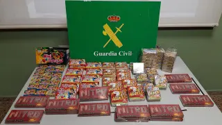 Material pirotécnico confiscado en Teruel.
