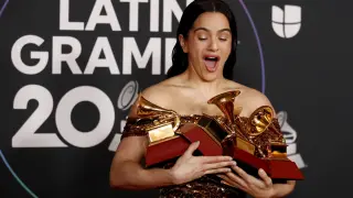 Rosalía ganó el Grammy al mejor disco latino de rock, urbano o alternativo por su álbum 'El mal querer'.