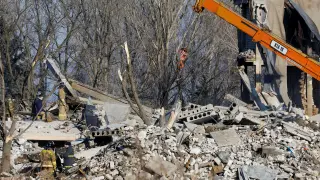 Consecuencias del reciente bombardeo en Makiivka