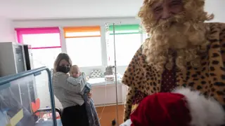 Visita de los Reyes Magos al Hospital Infantil de Zaragoza