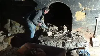 El horno descubierto en el monasterio.