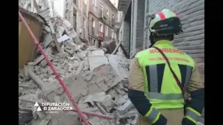 Un edificio deshabitado de cuatro plantas de la calle Coloma de Borja se ha derrumbado esta mañana