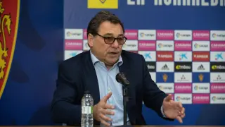 Raúl Sanllehí, en la rueda de prensa de presentación de Juan Carlos Cordero este lunes.