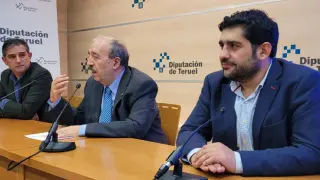 De izquierda a derecha, Alberto Luque, Manuel Rando y Diego Piñeiro, en la presentación de los vídeos promocionales del Camino del Cid.
