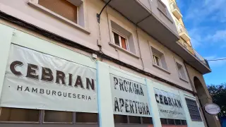 Abren una nueva hamburguesería Cebrián en el centro de Zaragoza
