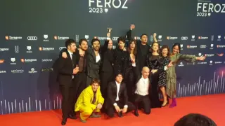 Alegría y fiesta a las puertas del Auditorio de Zaragoza de la mano de los premiados en la gala.