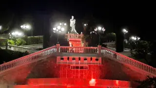 Fuente de Zaragoza iluminada por el cumpleaños de Felipe VI.