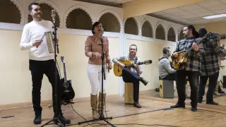 Fidel de la Hoya, Tirsa Guillén, Nacho Estévez y Alejandro Monserrat, ayer, en la Escuela de Flamenco Los Cabales. Falta Josué Barrés
