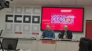El secretario general de CC. OO. Aragón, Manuel Pina, junto al responsable de Formación y Empleo, Carmelo Asensio, presentando hoy el balance de la reforma laboral aprobada en diciembre de 2021.