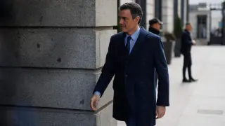 Pedro Sánchez a su llegada al Congreso de los Diputados.