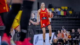 Mariona Ortiz en su debut con la selección española de baloncesto