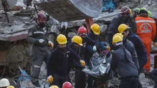 Los terremotos de Turquía y Siria dejan ya más de 24.500 muertos entre últimos arreones de rescates.