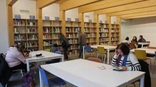 Grañén reabre su biblioteca municipal.