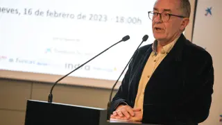 El Club de Roma homenajea al economista José Ramón Lasuén