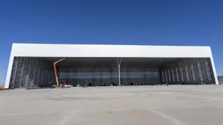 El hangar, con las obras a punto de terminar, tiene capacidad para dos Airbus A380.