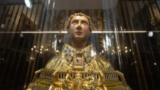 El busto-relicario de San Lorenzo puede verse de cerca en la Seo de Zaragoza antes de volver a su retablo mayor.