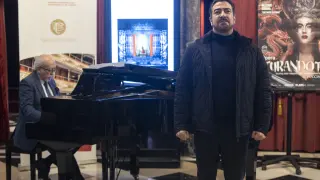 Presentación de la ópera 'Turandot' en el Teatro Principal con Eduardo Sandoval.