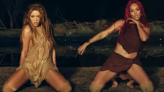 Shakira y Karol G en la imagen promocional de su nueva canción.