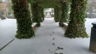 El parque de Fernando Hué, cubierto de nieve.