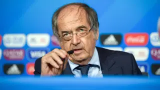 El presidente de la Federación Francesa de Fútbol Noel le Graet dimite.