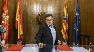 Raúl Sanllehí, al inicio del acto de firmas del convenio del Real Zaragoza con el Ayuntamiento de la ciudad, este martes.