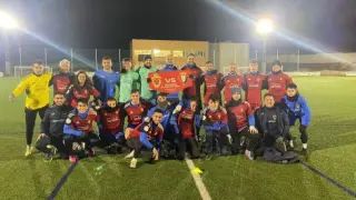 Los jugadores del Fuentes, con la camiseta de Osasuna durante el entrenamiento del martes.