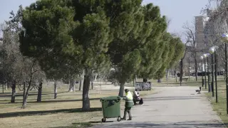 Preparativos de la Cincomarzada en el parque Tío Jorge de Zaragoza.